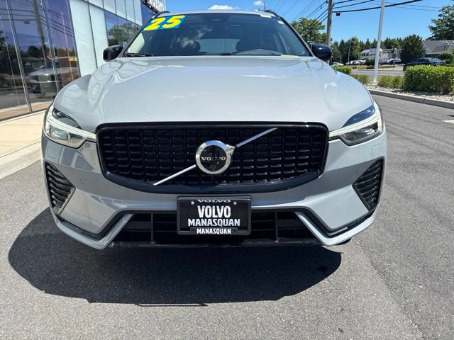 Certified 2025 Volvo XC60 B5 Plus AWD/4WD image 7