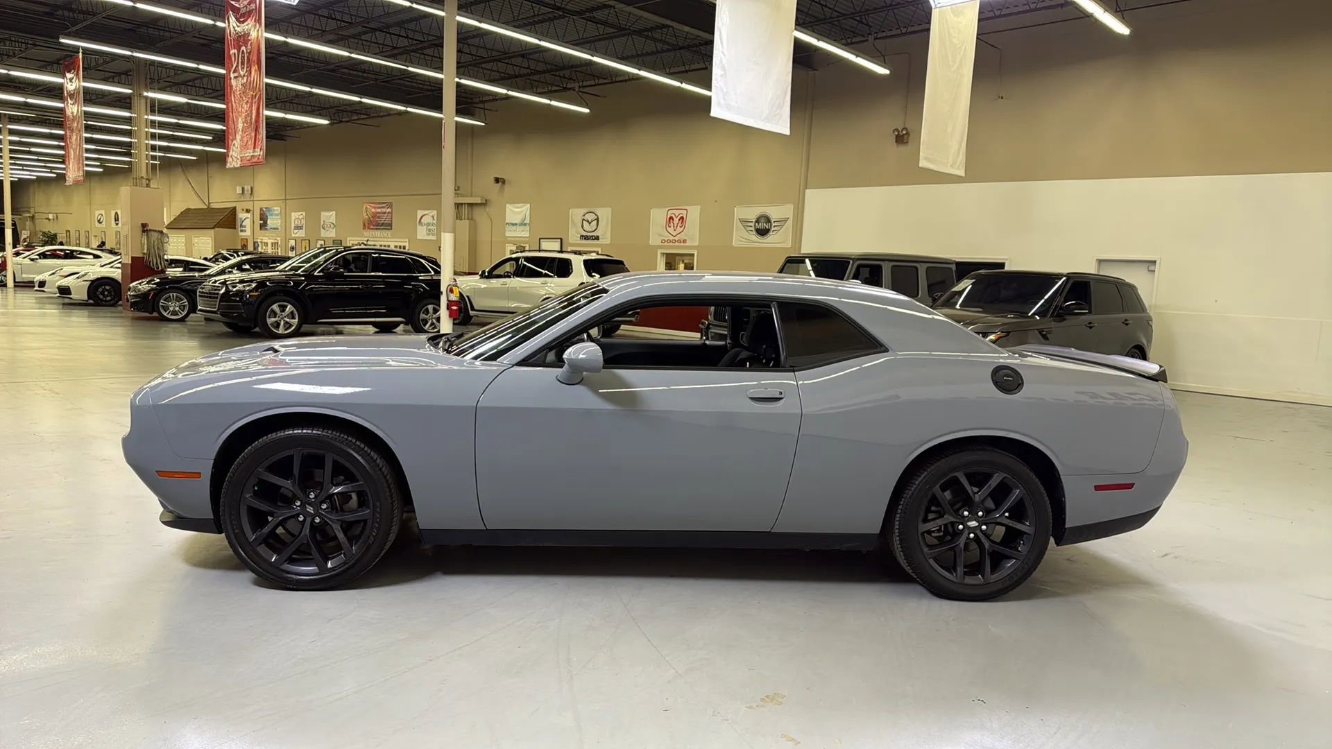 Used 2021 Dodge Challenger SXT w/ Blacktop Package image 9
