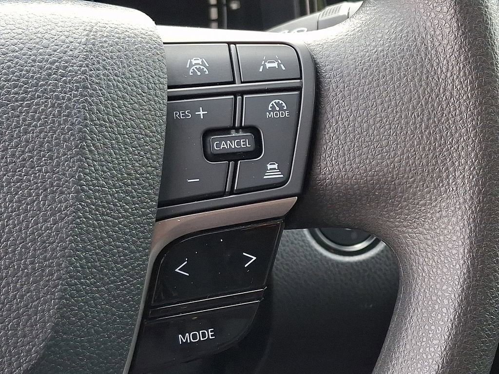 Used 2025 Toyota Camry LE FWD image 22