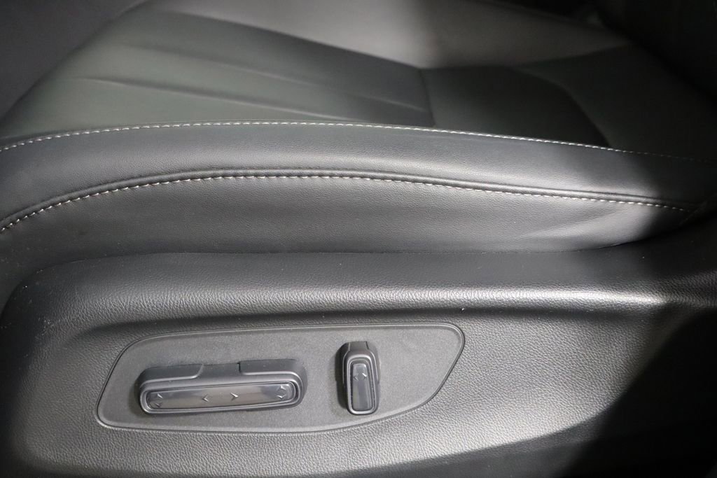 Used 2025 Acura ADX FWD image 22