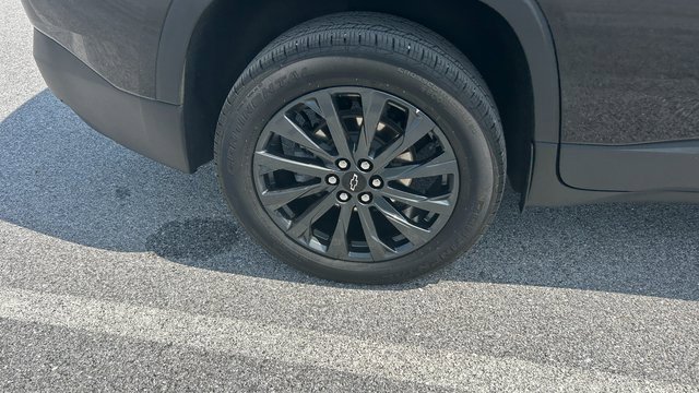 Certified 2023 Chevrolet Traverse RS image 12