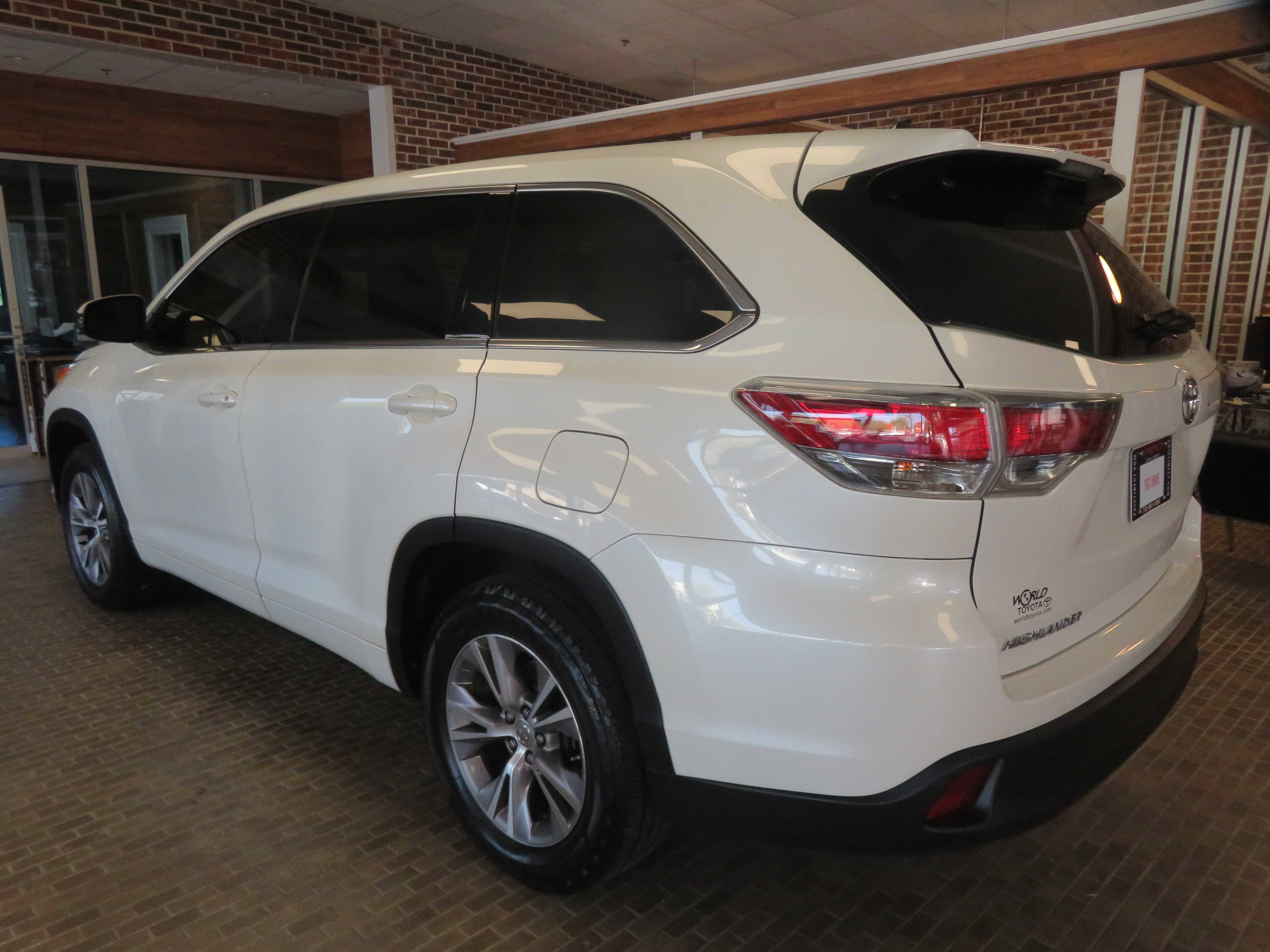 Used 2014 Toyota Highlander Plus FWD image 70