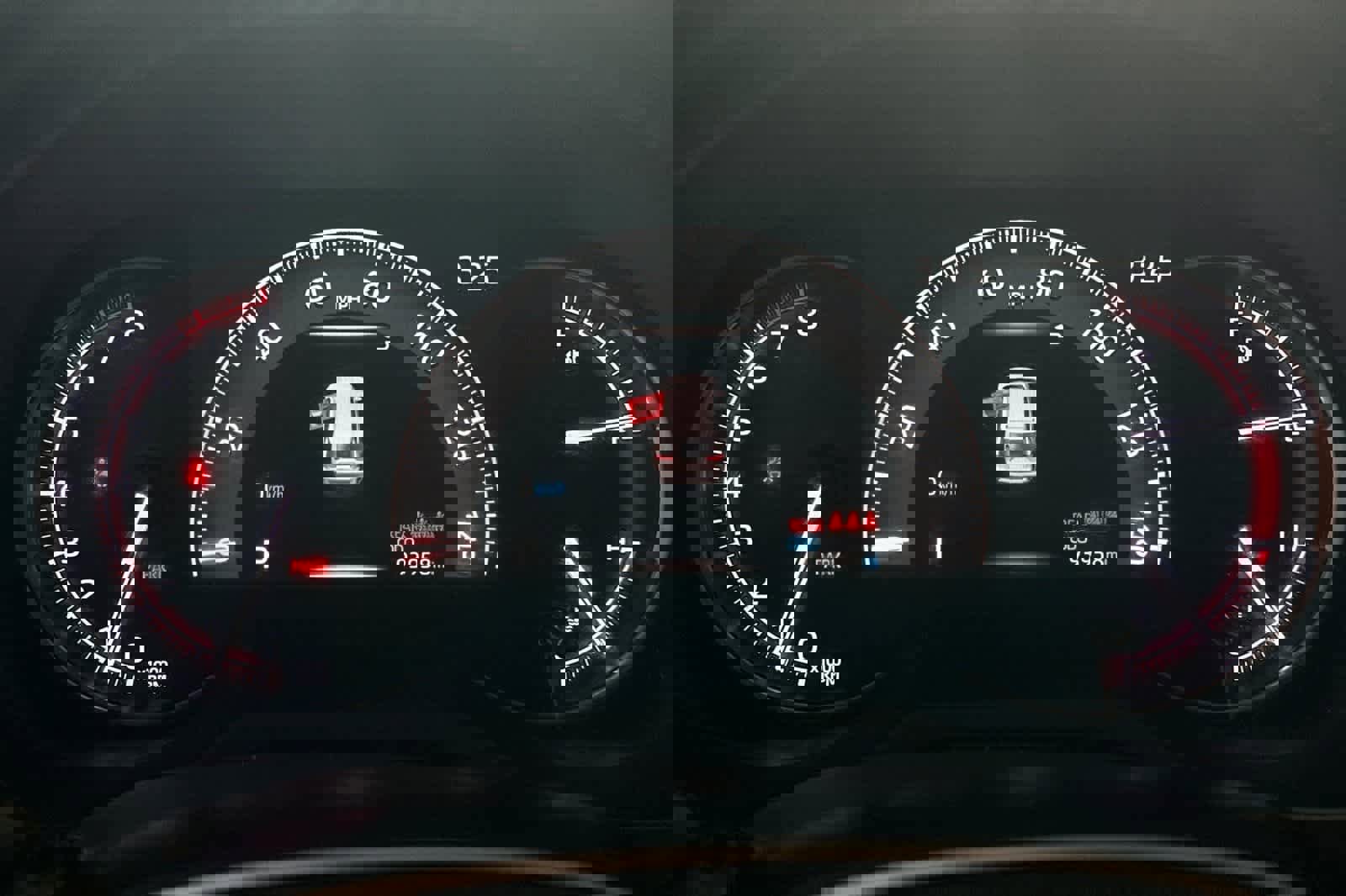 Used 2019 Toyota RAV4 Limited w/ Advanced Technology Package image 28