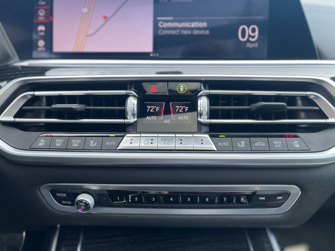 Used 2020 BMW X7 M50i image 18