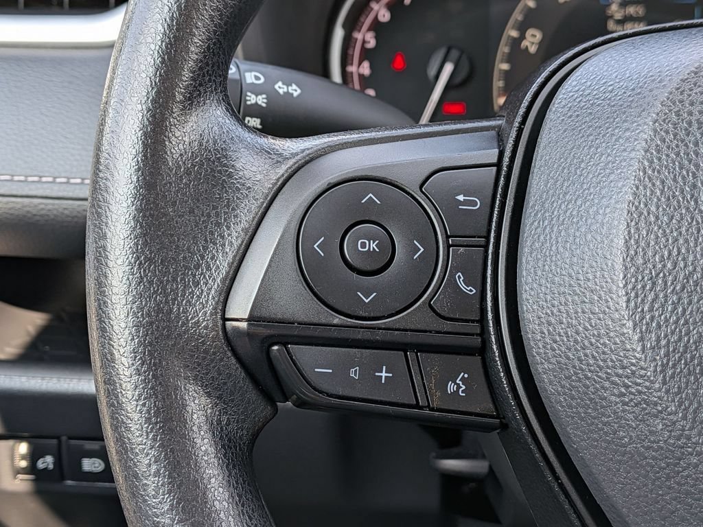 Used 2024 Toyota RAV4 LE AWD/4WD image 26