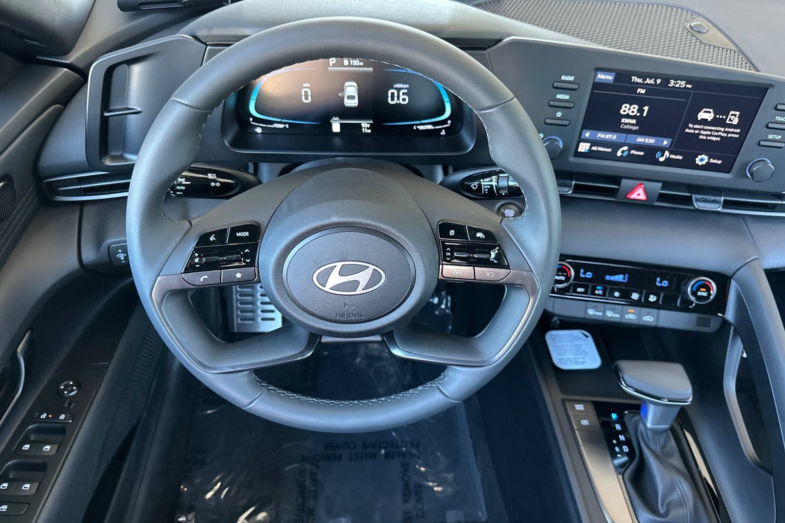New 2026 Hyundai Elantra Sport FWD image 13