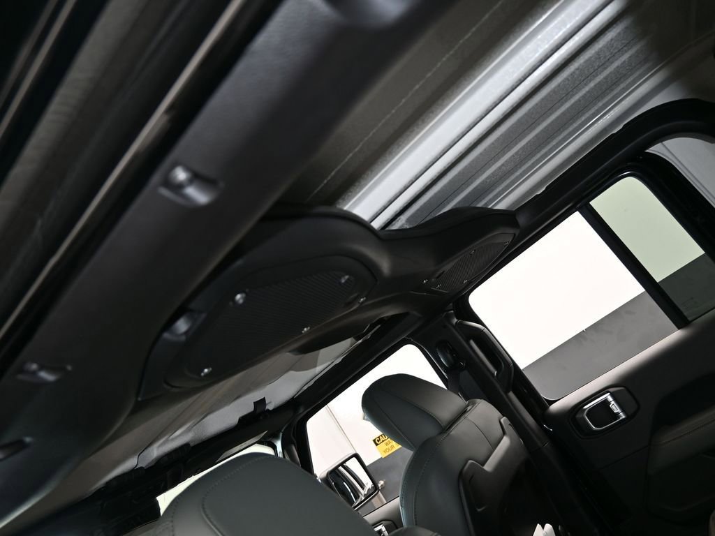 New 2026 Jeep Gladiator Mojave image 31