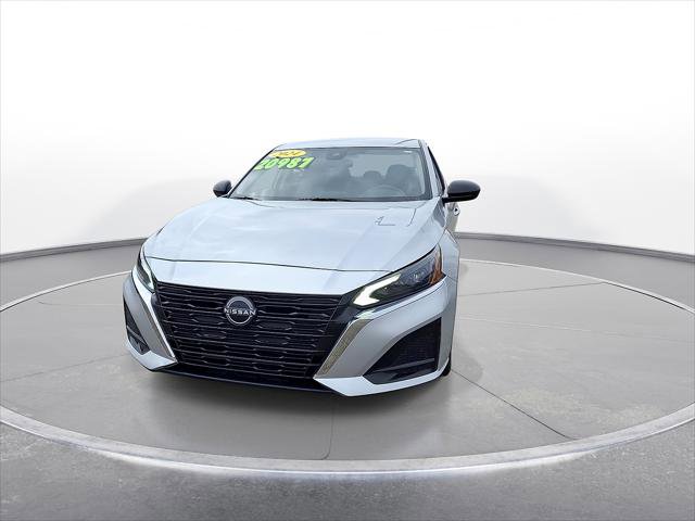Used 2024 Nissan Altima 2.5 SV FWD video 3