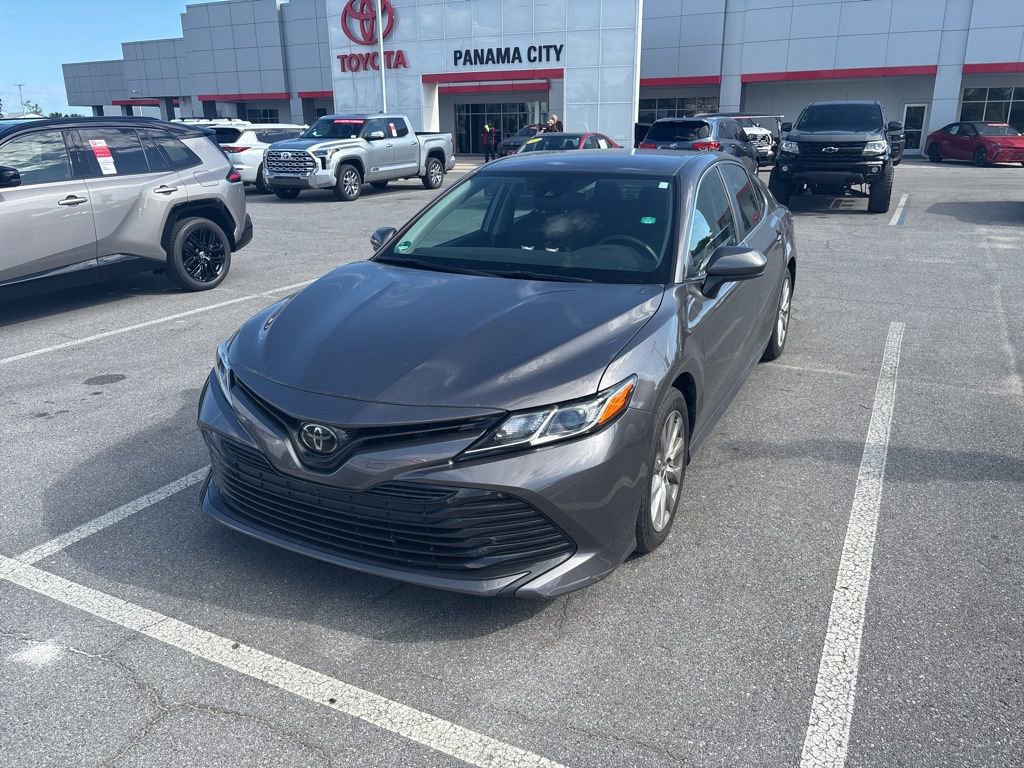 Used 2020 Toyota Camry LE FWD image 9