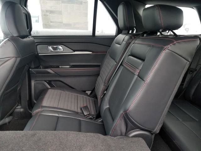 New 2026 Ford Explorer ST-Line w/ ST-Line Street Pack image 17