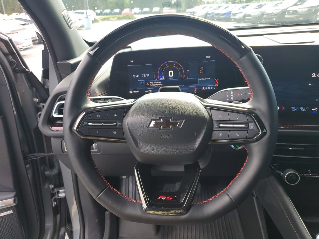 Used 2024 Chevrolet Traverse RS AWD/4WD image 25
