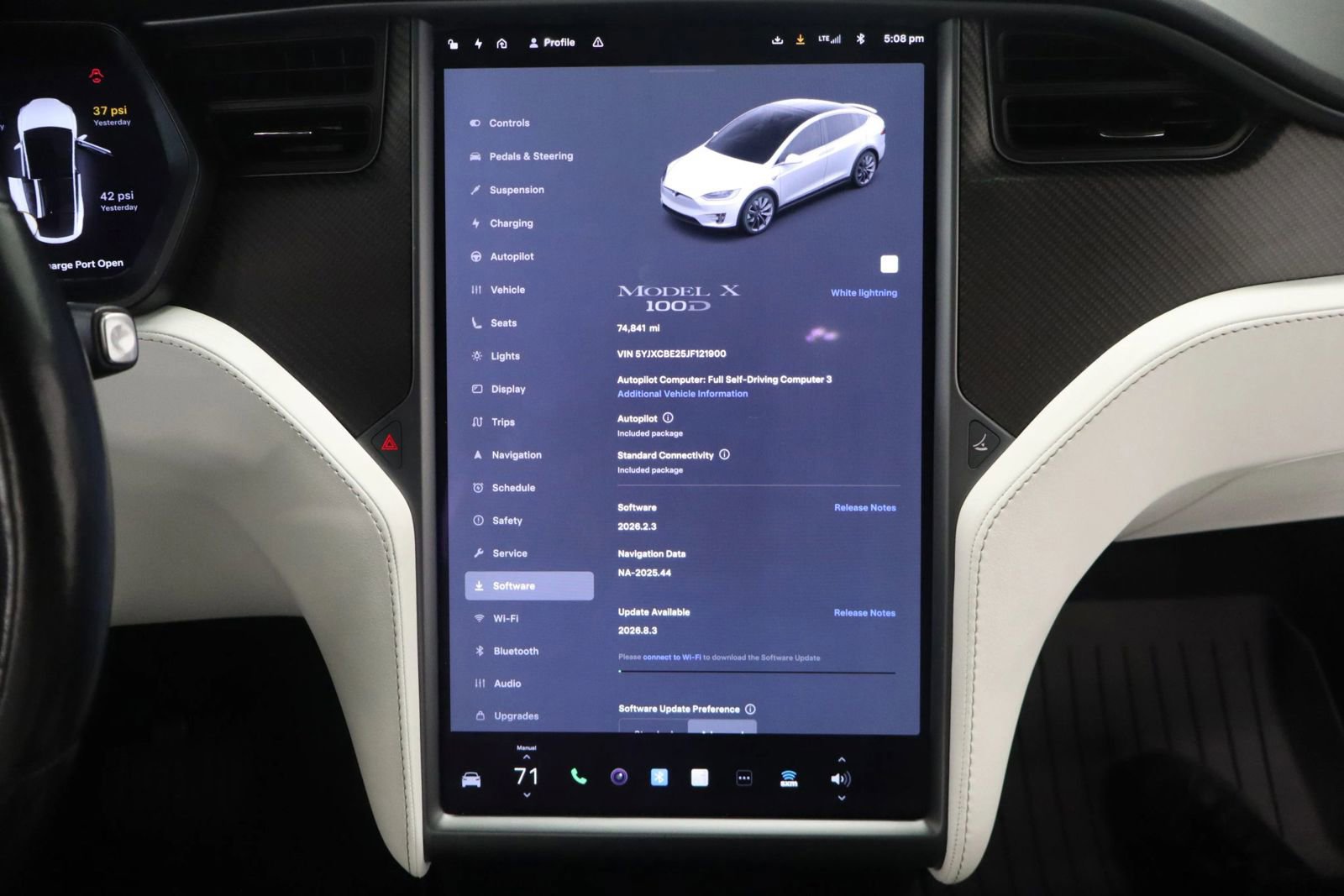 Used 2018 Tesla Model X 100D image 26