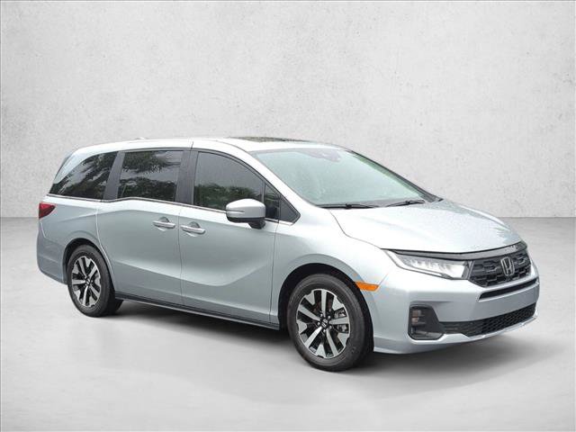 Certified 2026 Honda Odyssey EX-L image 3
