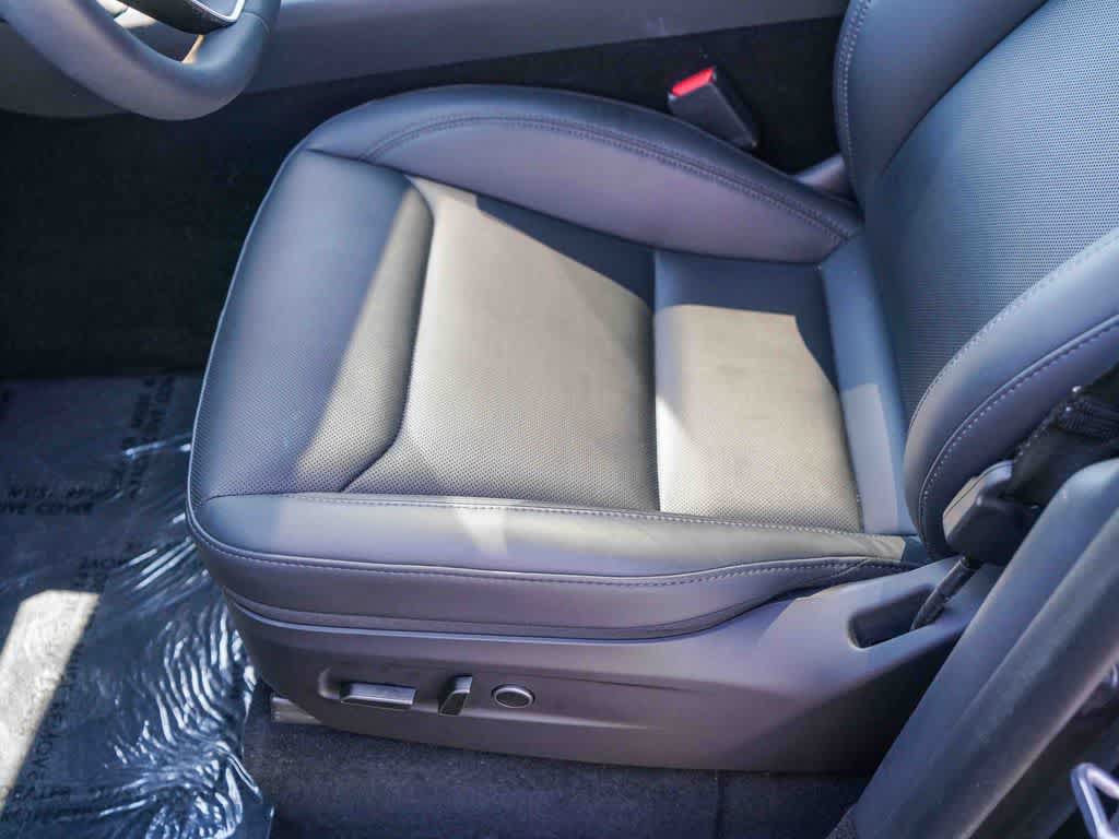 Used 2026 Tesla Model Y 2WD image 15