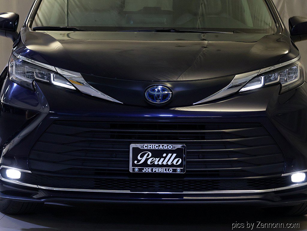 Used 2022 Toyota Sienna XLE FWD image 6