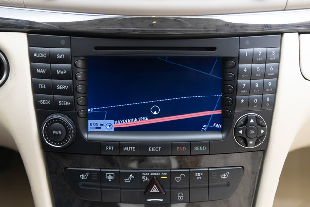 Used 2006 Mercedes-Benz E 350 Sedan image 16