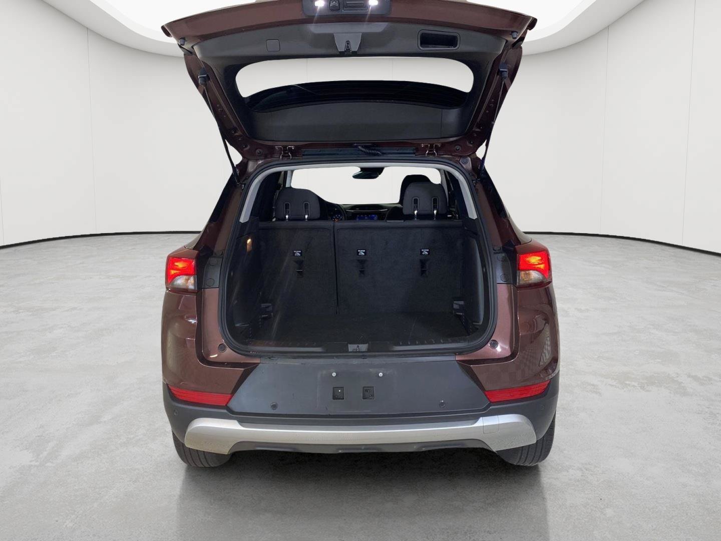 Certified 2023 Chevrolet TrailBlazer LT w/ Convenience Package FWD image 8