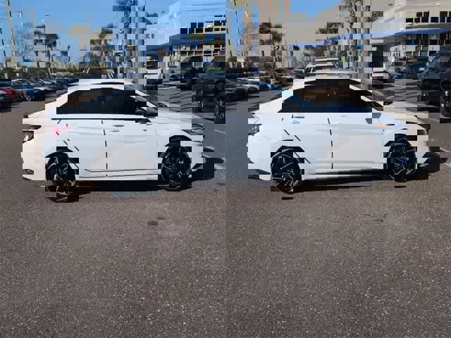 Used 2022 Hyundai Elantra N Line image 9