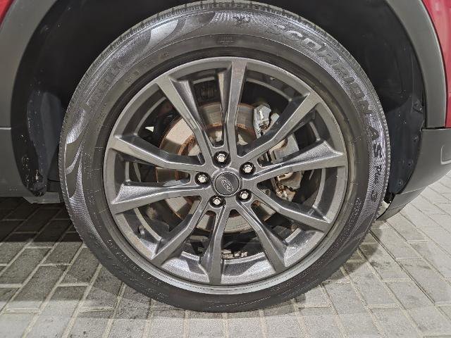 Used 2018 Ford Explorer XLT w/ Equipment Group 202A image 9