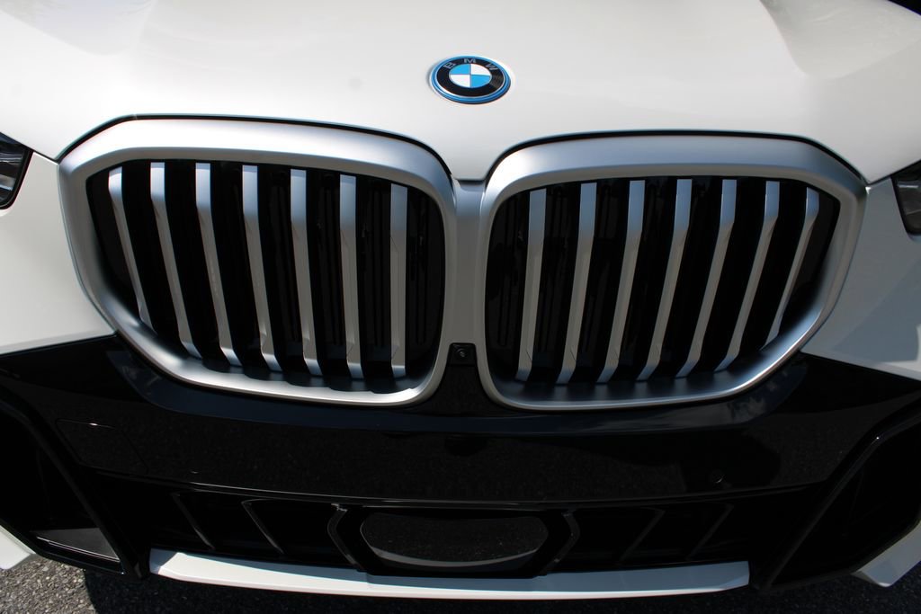New 2026 BMW X5 xDrive50e w/ M Sport Package image 48