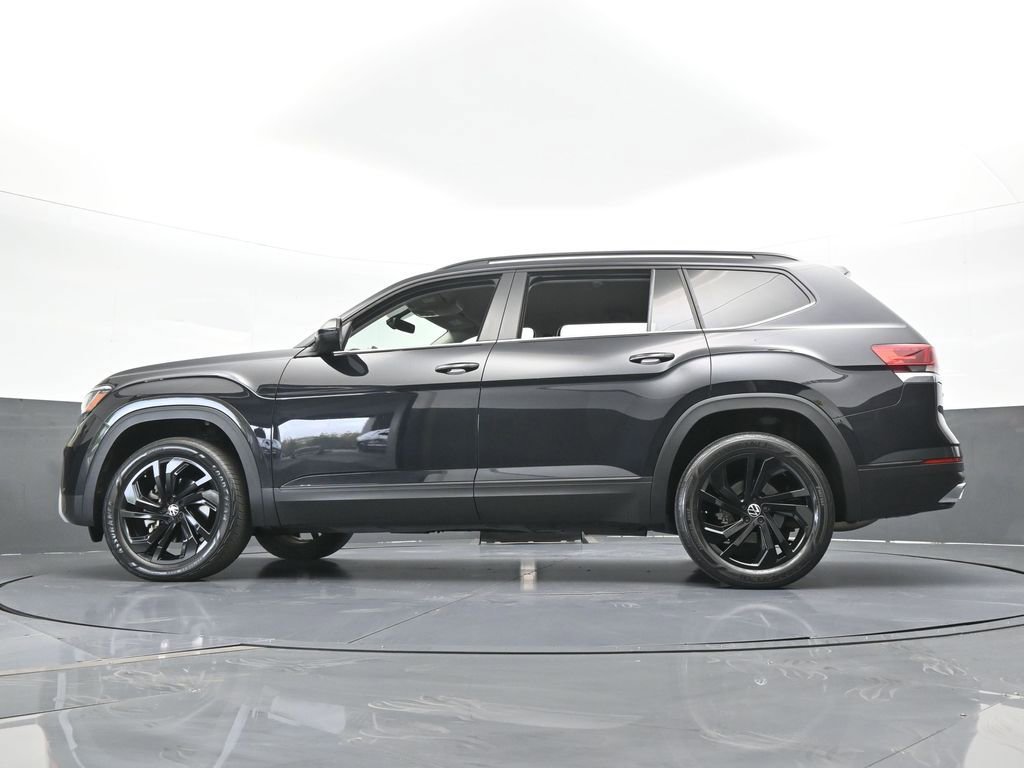 Used 2022 Volkswagen Atlas SE w/ Black Wheel Package image 59