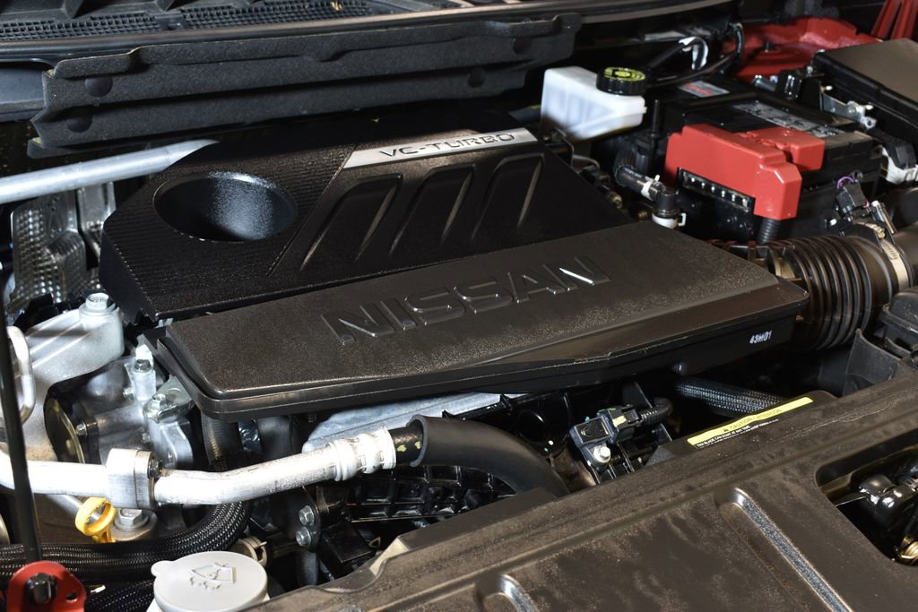 Used 2025 Nissan Rogue SV image 34