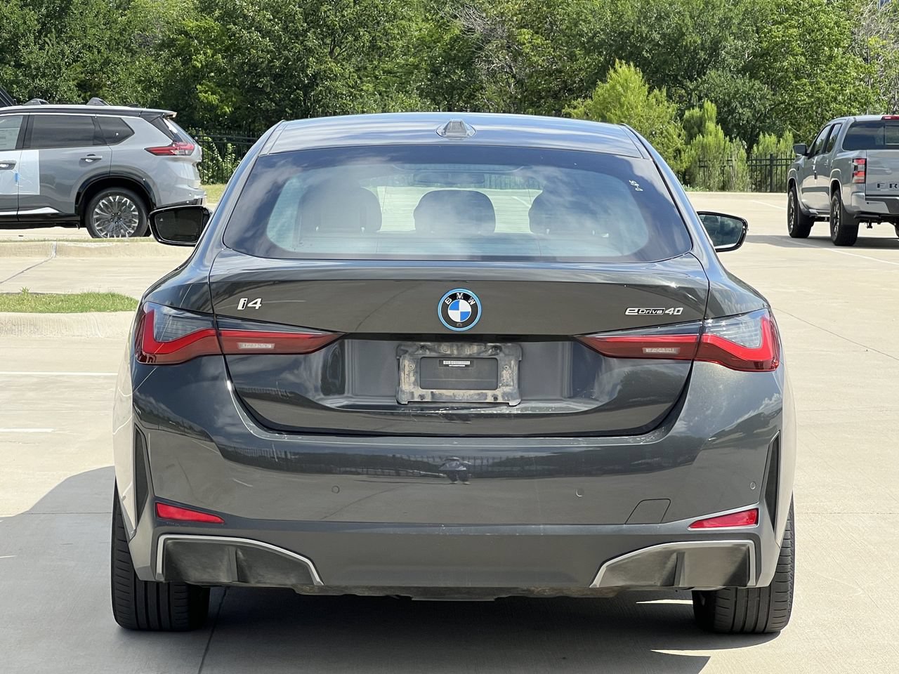 Used 2023 BMW i4 eDrive40 RWD image 4
