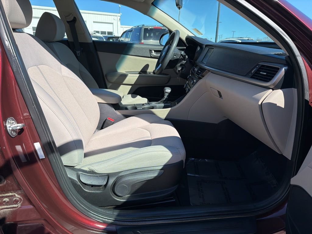 Used 2018 Kia Optima LX image 30