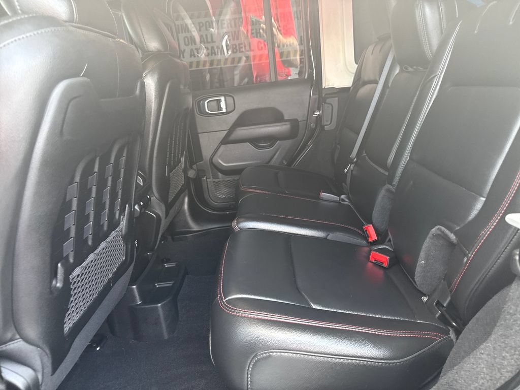 Used 2022 Jeep Wrangler Unlimited Rubicon AWD/4WD image 28