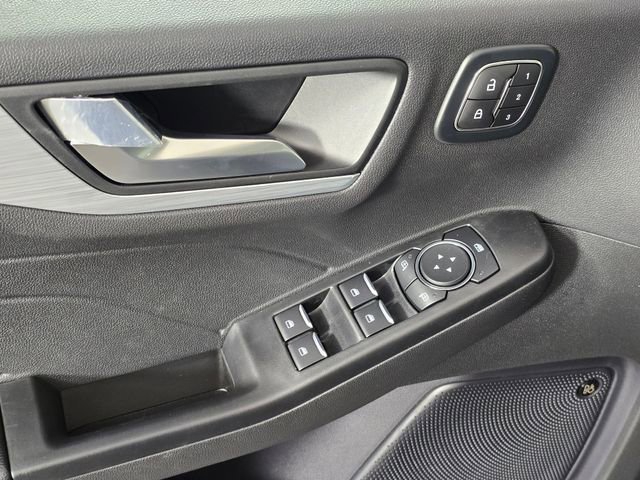 Used 2024 Ford Escape SE w/ PHEV Premium Package image 25