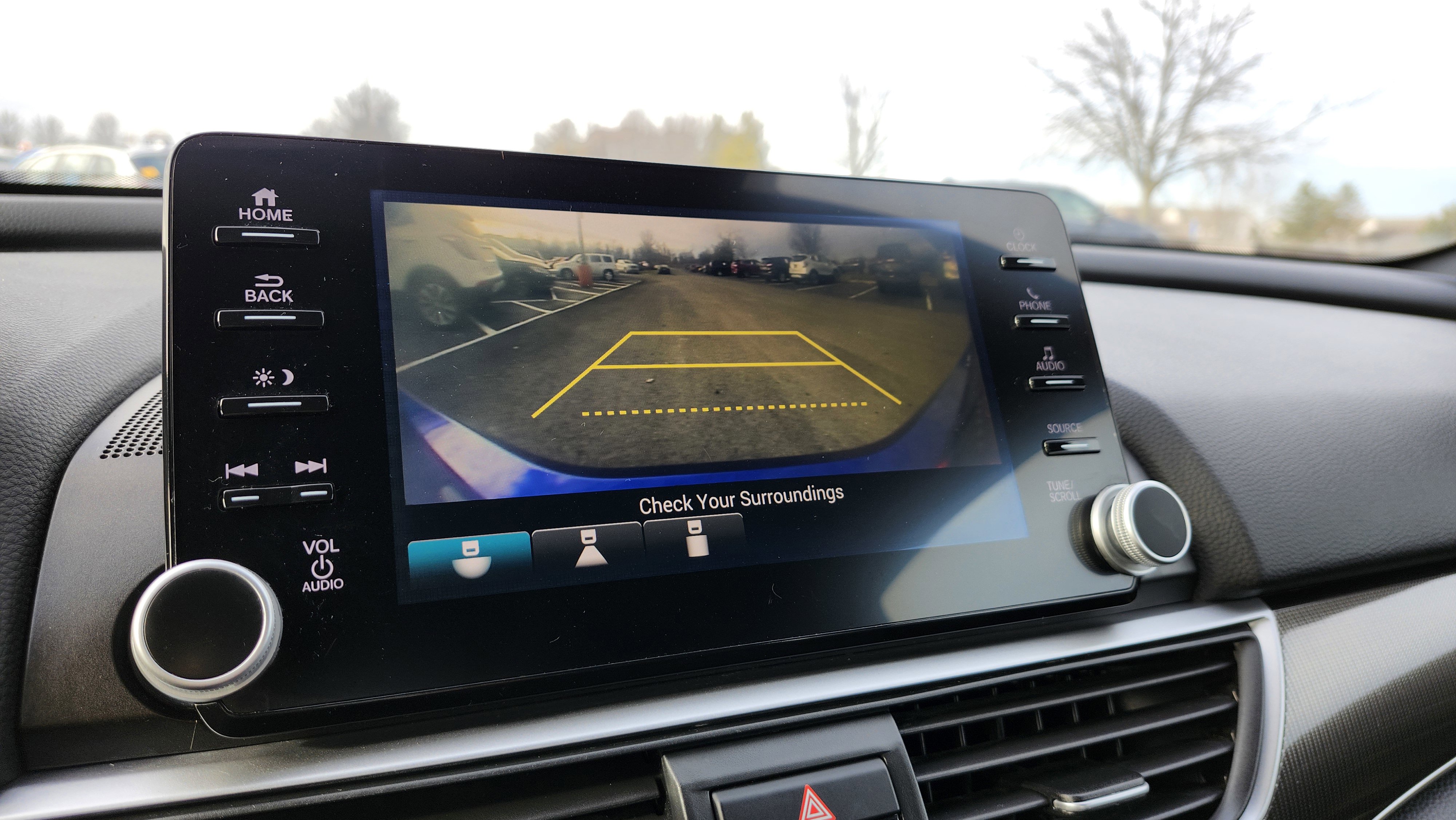 Used 2018 Honda Accord Sport image 2