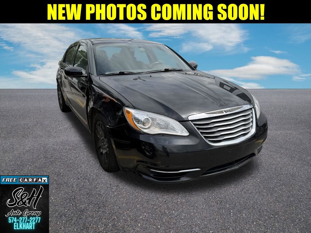 Used 2013 Chrysler 200 LX FWD image 1