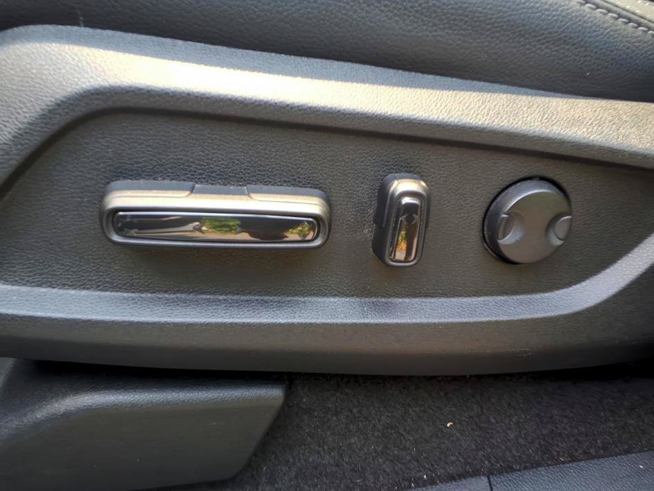 Used 2023 Honda Pilot Touring image 17