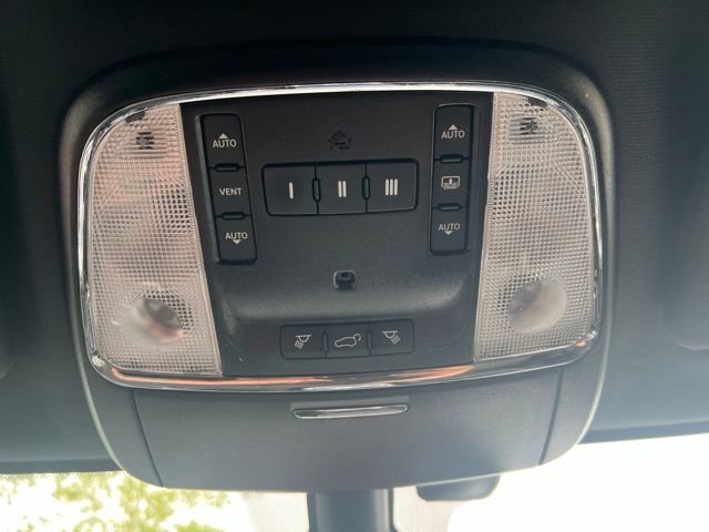 Used 2020 Jeep Grand Cherokee Limited w/ Luxury Group II AWD/4WD image 6