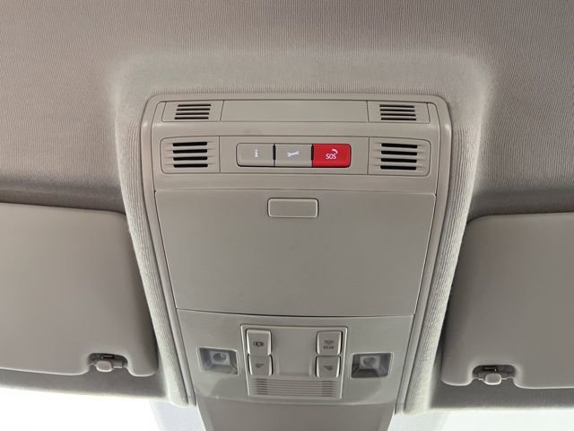 Used 2024 Volkswagen Tiguan S image 35