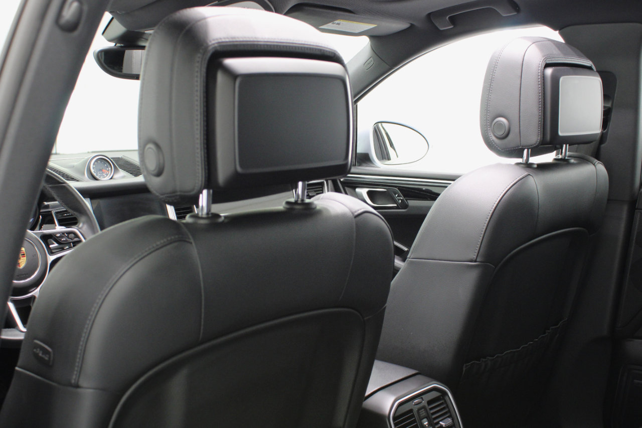 Used 2017 Porsche Macan S image 37