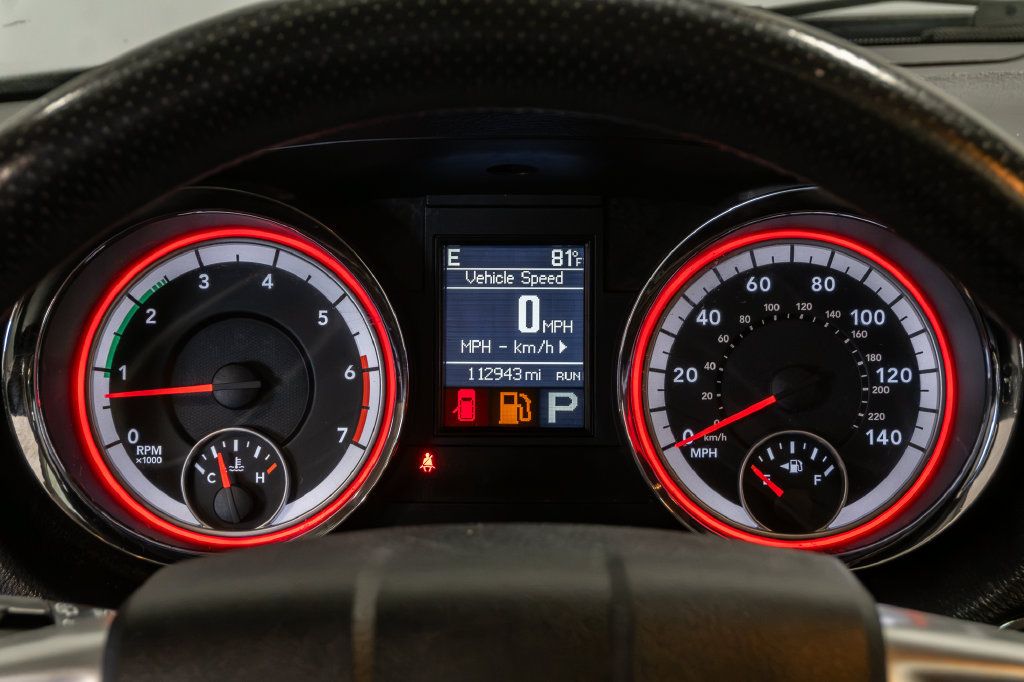 Used 2013 Dodge Durango R/T w/ Technology Group AWD/4WD image 16