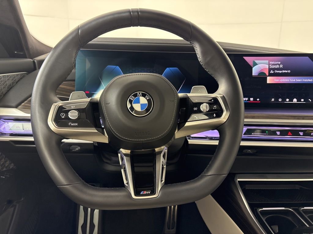 Used 2024 BMW 760i xDrive w/ Executive Package image 22