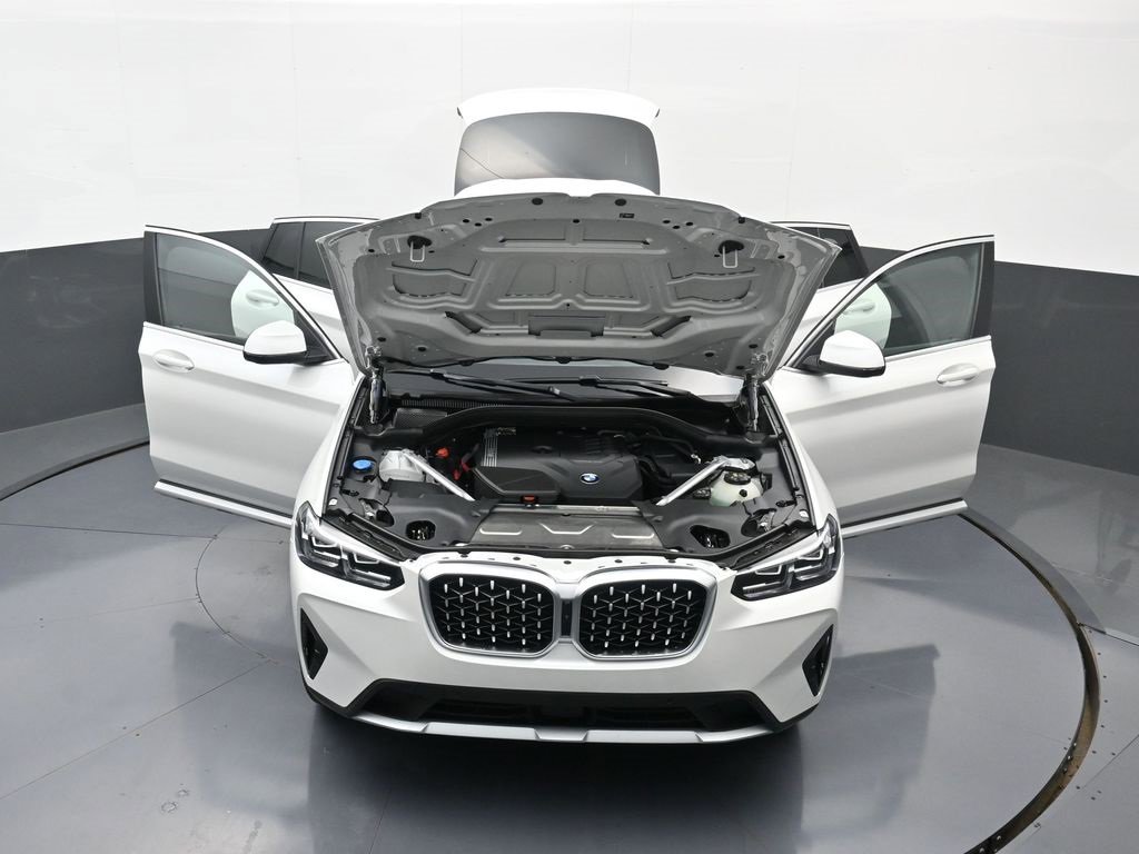 New 2025 BMW X4 xDrive30i w/ Premium Package image 44
