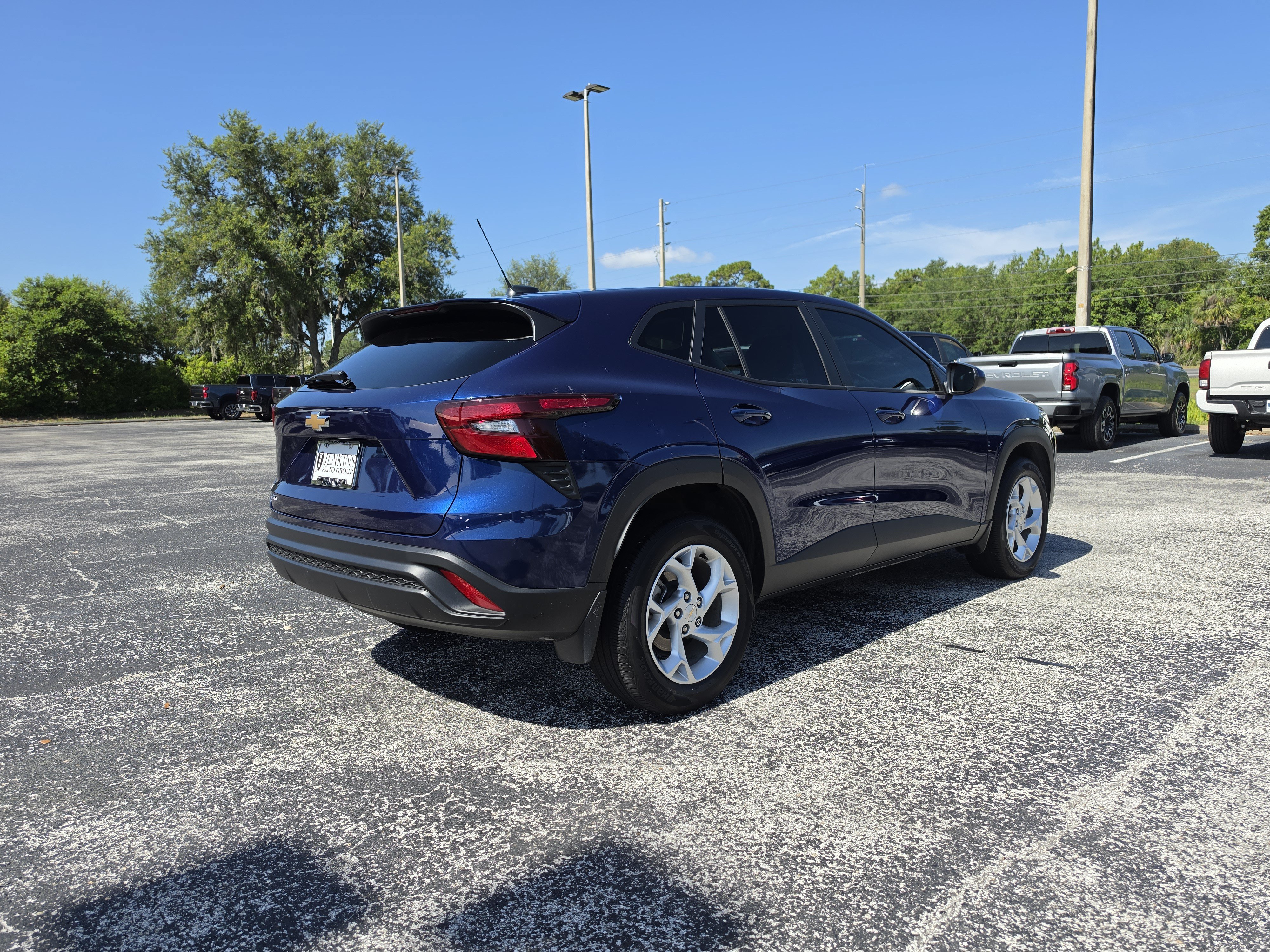 Certified 2024 Chevrolet Trax LS w/ LS Convenience Package FWD image 5