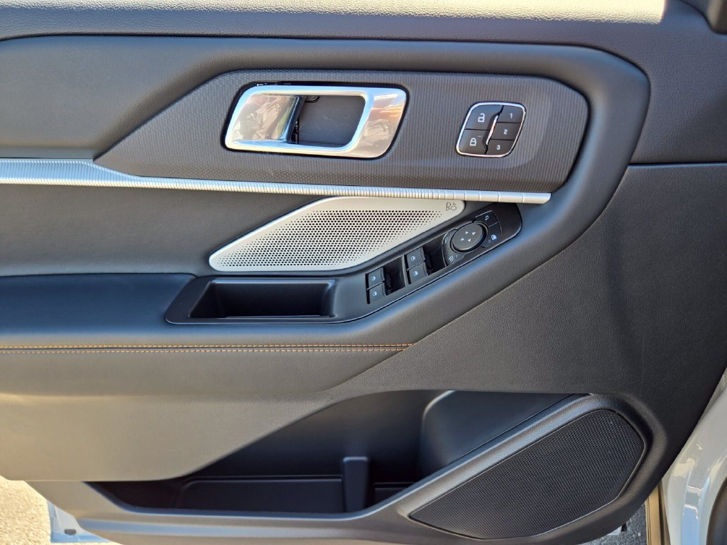 New 2027 Ford Explorer Tremor AWD/4WD image 17