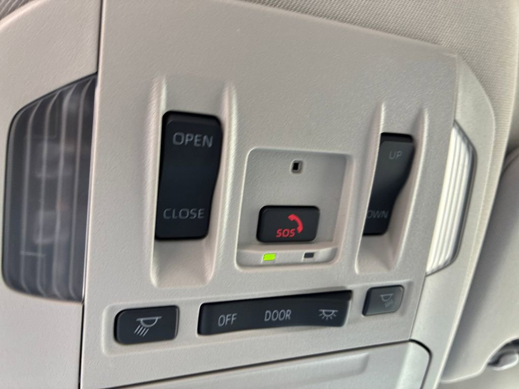 New 2026 Toyota Highlander XLE image 45