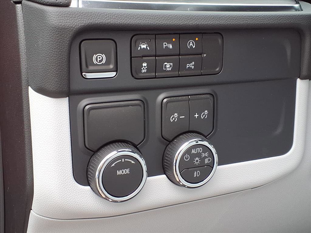 New 2025 Chevrolet Tahoe Premier RWD image 18