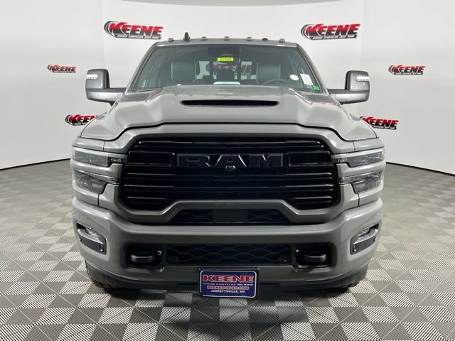 New 2026 RAM 3500 Laramie AWD/4WD image 4