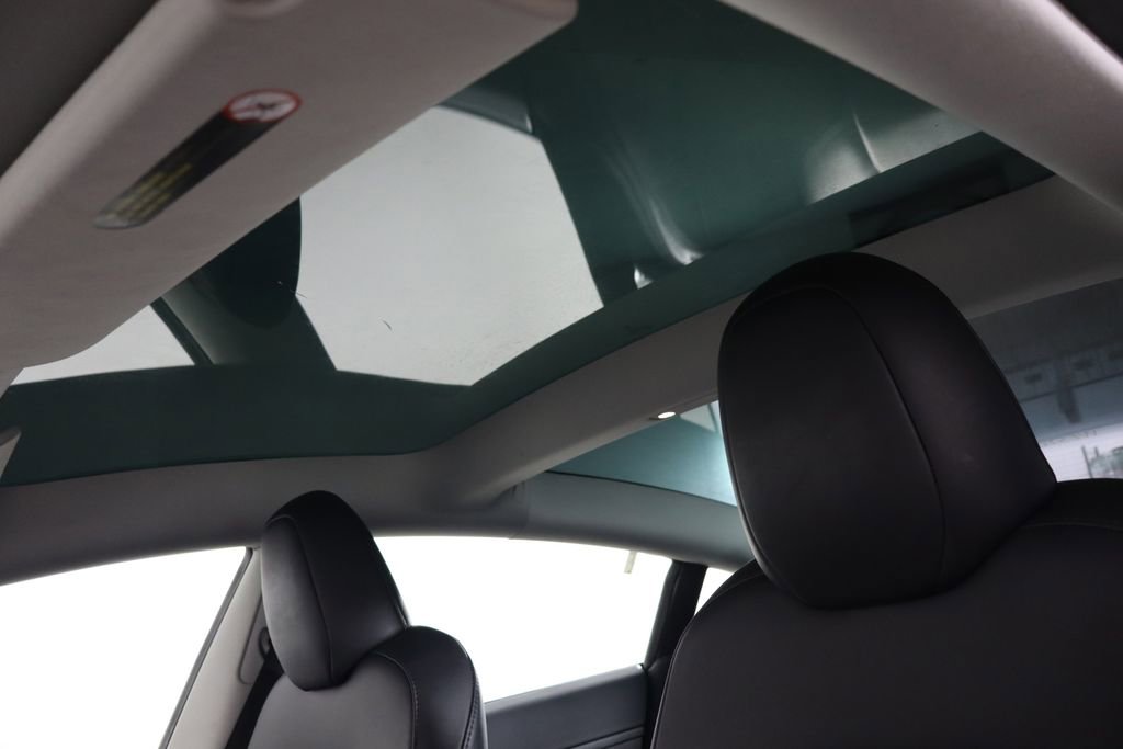 Used 2023 Tesla Model 3 Standard Range image 22