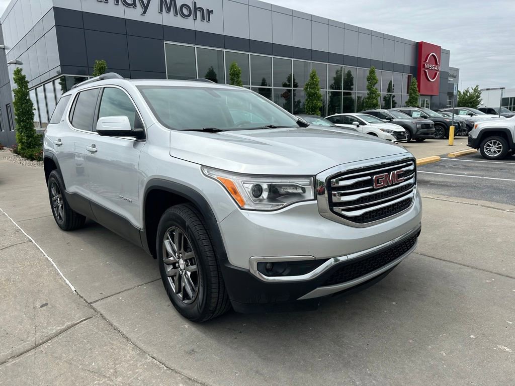 Used 2017 GMC Acadia SLT FWD video 2