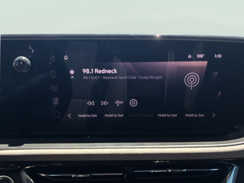 Used 2025 Buick Envista Avenir FWD image 30