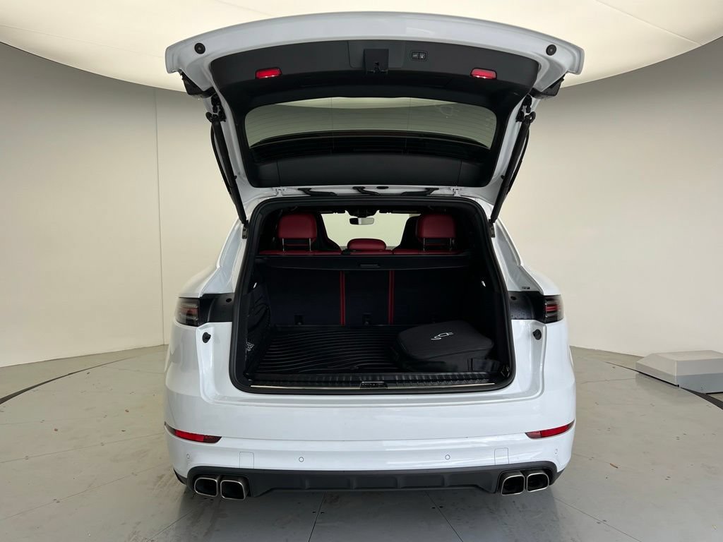 Certified 2023 Porsche Cayenne Turbo S AWD/4WD image 20