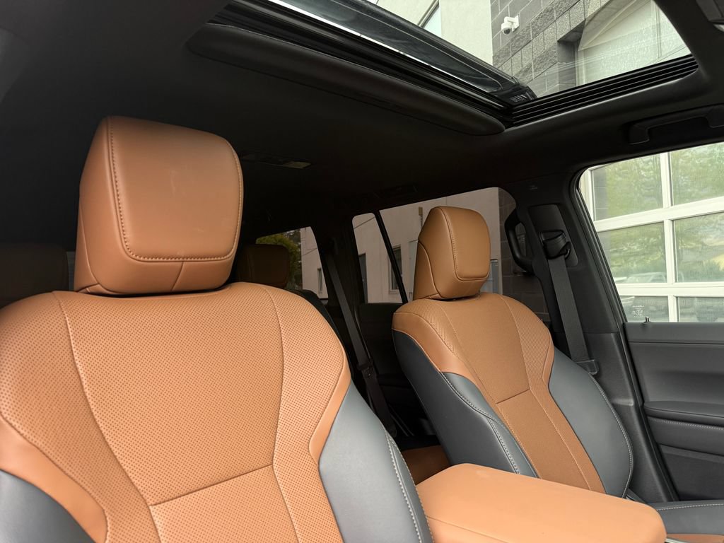 Used 2026 Lexus GX 550 w/ Accessory Package (ZB) AWD/4WD image 22