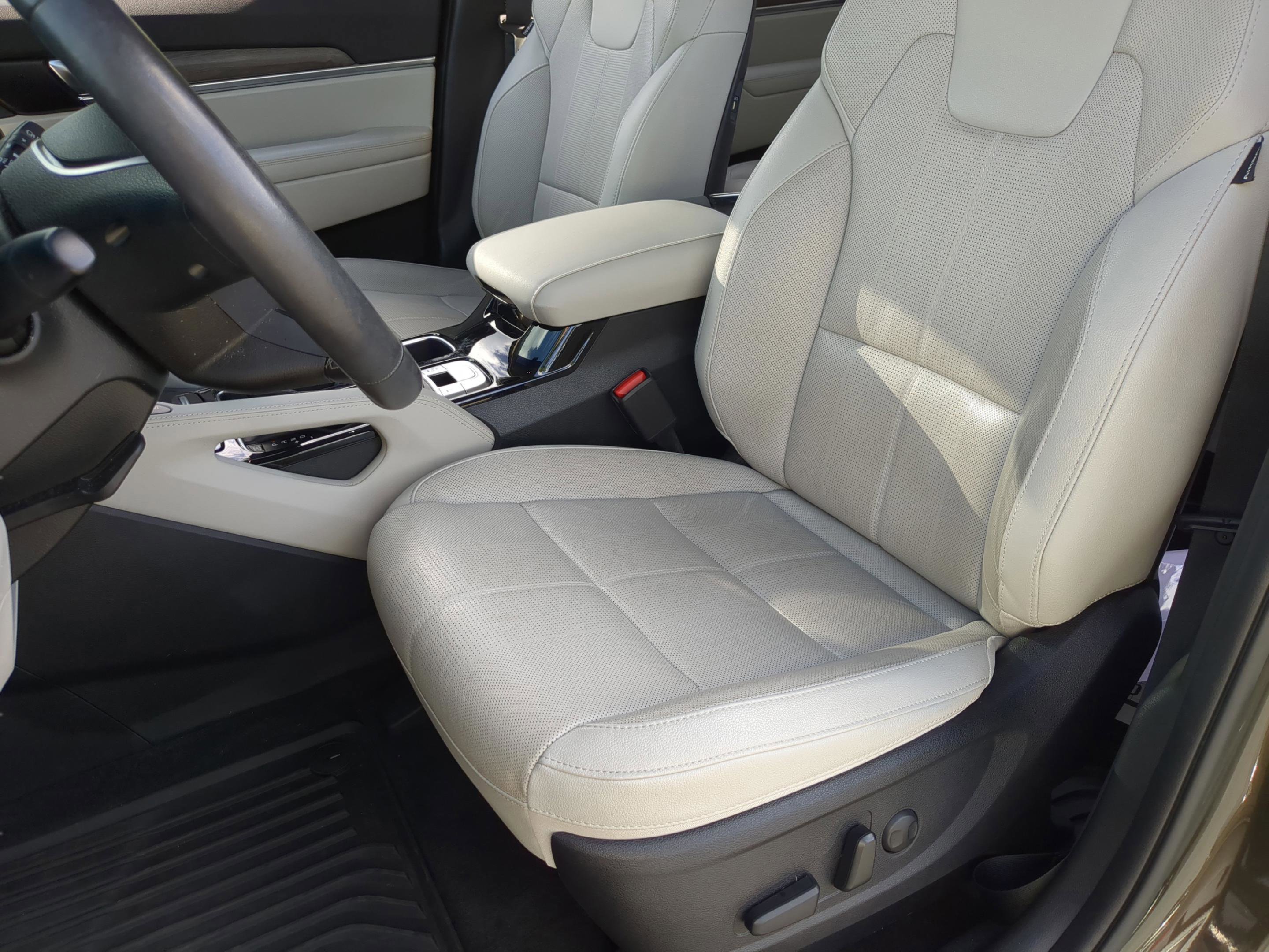 Certified 2022 Kia Telluride EX w/ EX Premium Package image 23